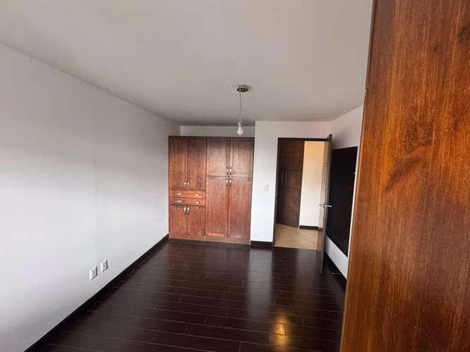 HERMOSO APARTAMENTO EN VENTA EN ATTICA ZONA 14 - Miniatura 6