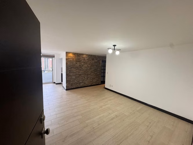LINDO APARTAMENTO EN VENTA EN ATTICA ZONA 14 - Miniatura 4