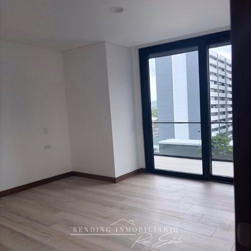 Apartamento en renta zona 10 Edificio Ferre Diez de 2 habitaciones + 2 parqueos - Imagen 4