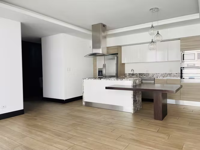 Apartamento de 2 Habitaciones en zona 15 Vista Hermosa 1 - Miniatura 5