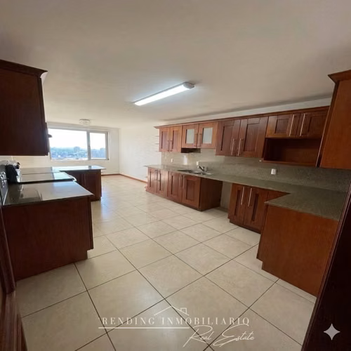 Apartamento en renta zona 15 Edificio Botticelli de 3 habitaciones + 2 parqueos