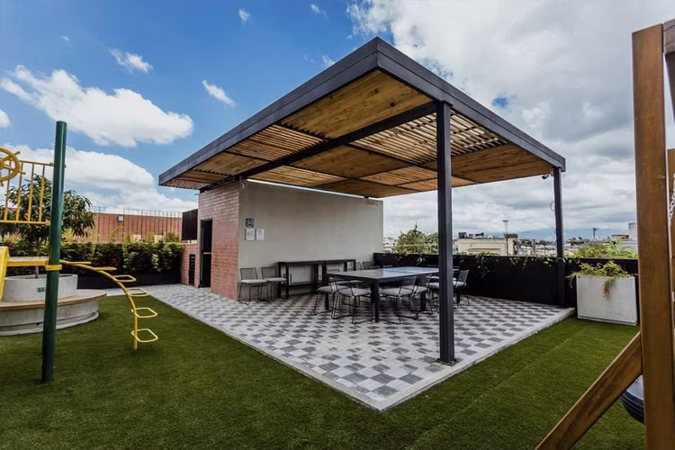 PENTHOUSE AMUEBLADO EN ALQUILER EN EDIFICIO ROQUE ZONA 2 - Imagen 18
