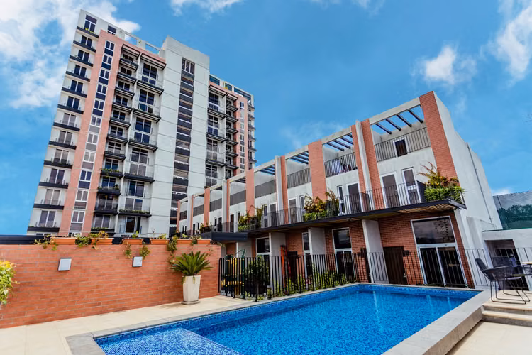 PENTHOUSE FURNISHED FOR RENT IN BUILDING AREA 2