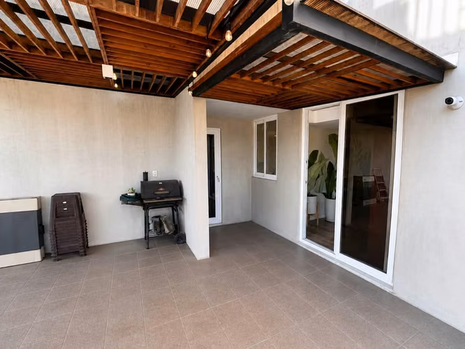 PENTHOUSE AMUEBLADO EN ALQUILER EN EDIFICIO ROQUE ZONA 2 - Imagen 17