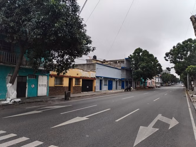 Casa comercial en Zona 12