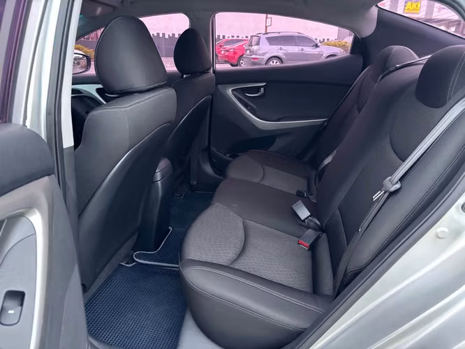 Hyundai Avante(Elantra) 2012 Recien Ingresado