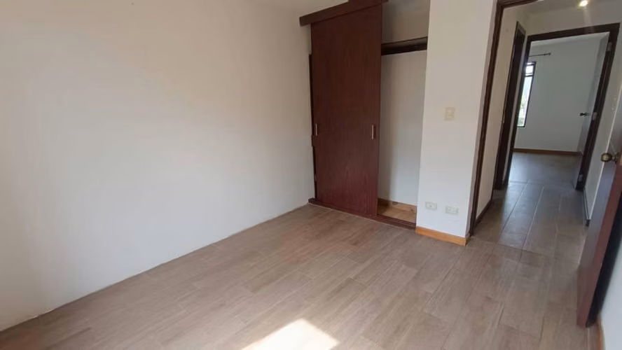 ZONA 7 VENDO APARTAMENTO EN LA FLORESTA 11MTS2 - Imagen 2