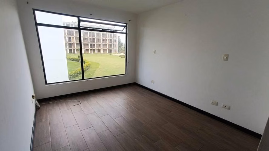 ZONA 7 VENDO APARTAMENTO EN LA FLORESTA 11MTS2