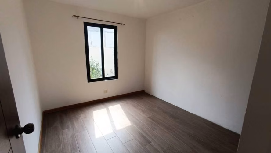 ZONA 7 VENDO APARTAMENTO EN LA FLORESTA 11MTS2 - Imagen 3