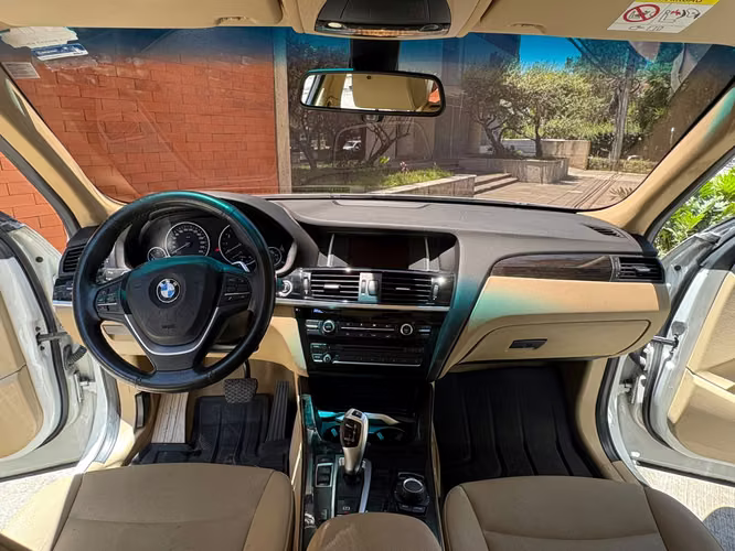 BMW X3 SDrive 20i año 2015 de agencia