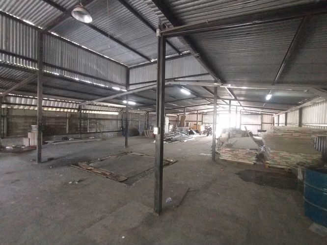 ALQUILO : Bodega de 700 M2 dentro de Garita en sector de AMATITLAN - Imagen 2