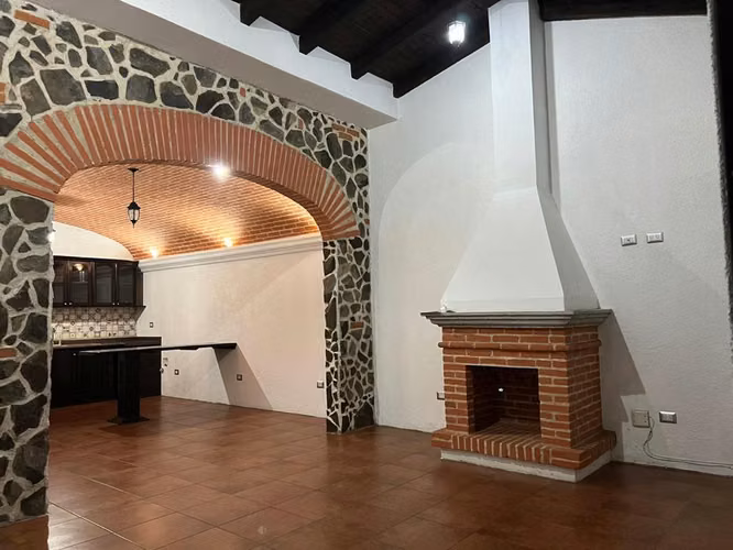 CASA EN VENTA EN ANTIGUA GUATEMALA, CONDOMINIO BELLA VISTA - Imagen 9