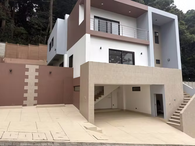 Zona 16 por el Pulte casa dentro de garita en venta - Imagen 2
