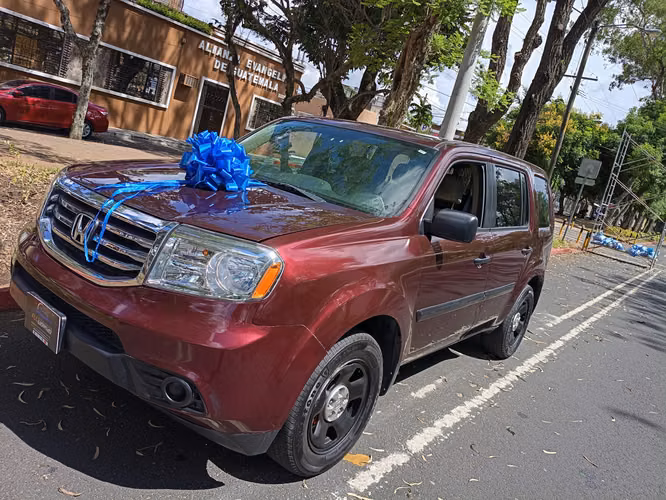LINDA CAMIONETA FAMILIAR HONDA PILOT 2014 / RECIBO MOTO O CARRO + RIBETE / VISACUOTAS