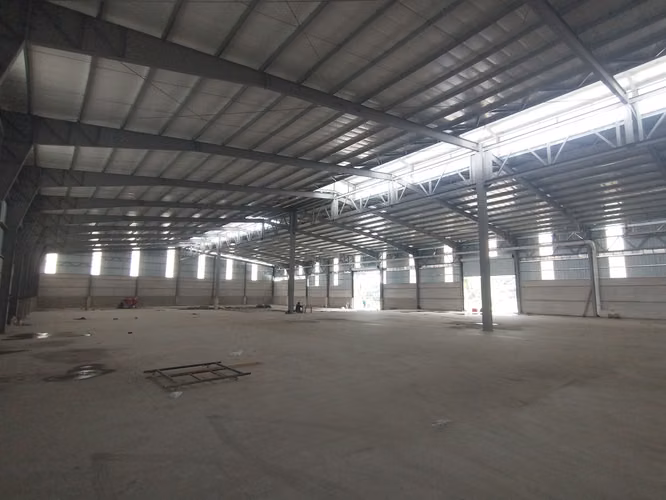ALQUILO : BODEGA Super AMPLIA de 12,000 M2 en excelente sector de ESCUINTLA - Imagen 2