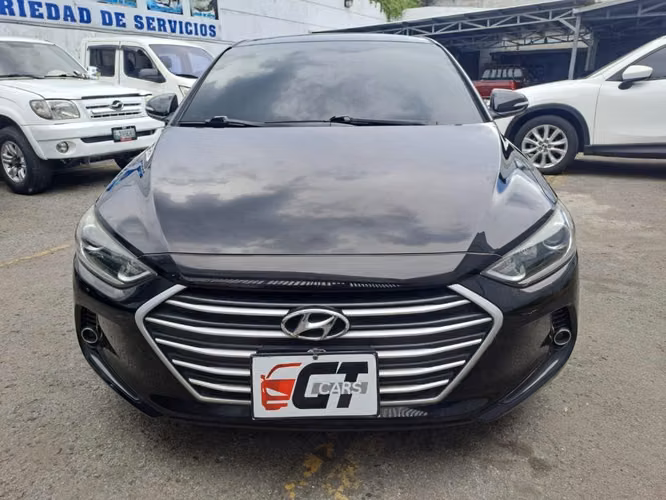 Hyundai Elantra Gl 2018 Mecánico de Agencia Un Dueño Bien Cuidado Súper Económico - Imagen 6