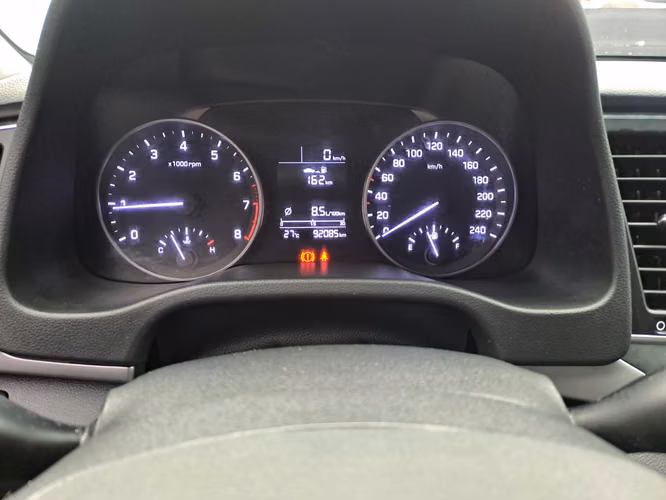 Hyundai Elantra Gl 2018 Mecánico de Agencia Un Dueño Bien Cuidado Súper Económico - Imagen 9
