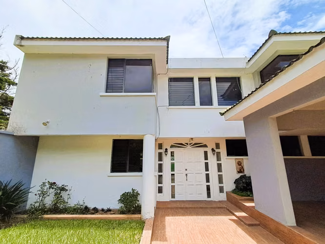 Casa en renta 3 habitaciones + estudio $950 | Condominio Terravista km 16.5 CAES - Imagen 1