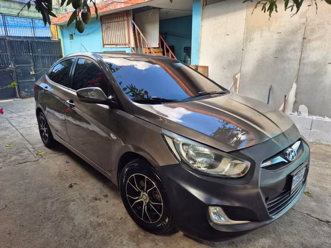 Hyundai Accent GLS 2012 de Agencia