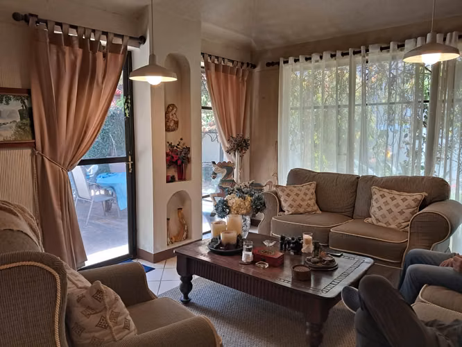 Casa amueblada en San Cristóbal, zona 8 de Mixco - Imagen 2