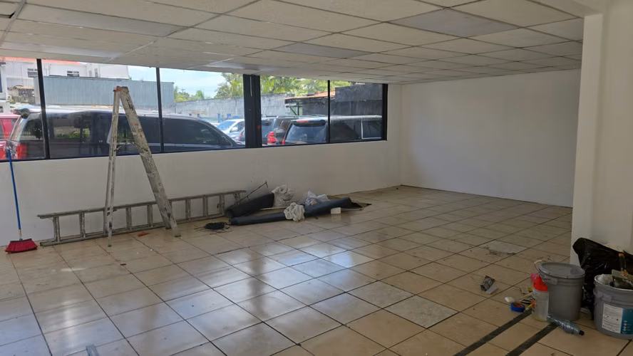 PROPIEDAD COMERCIAL EN RENTA ZONA 9 - CODIGO 01_PR04