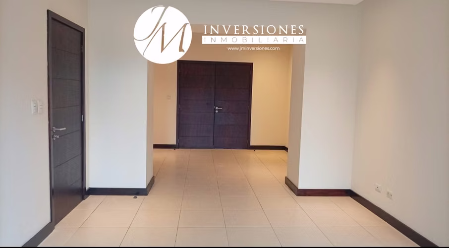Apartamento de 2 dormitorios en zona 14 - Imagen 5
