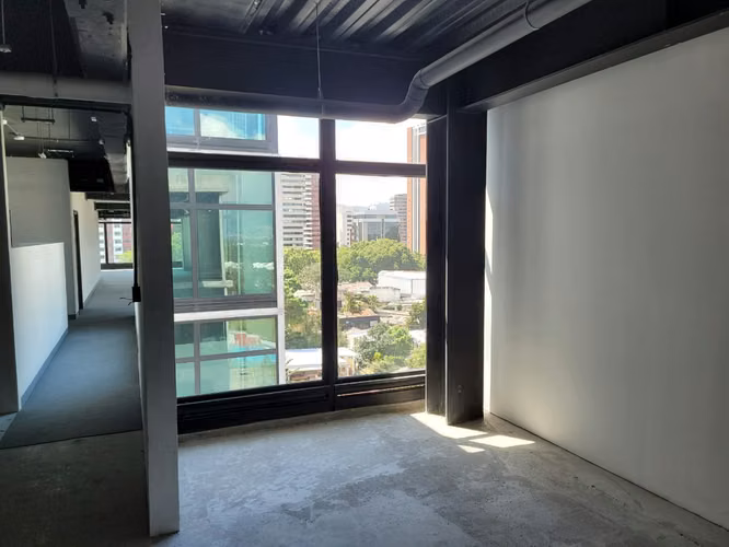 2 OFICINAS EN RENTA EN EDIFICIO BUSSINESS CENTER - Imagen 4