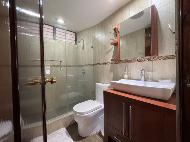 Zona 10, 160 mts² de apartamento en venta y o alquiler - Imagen 12