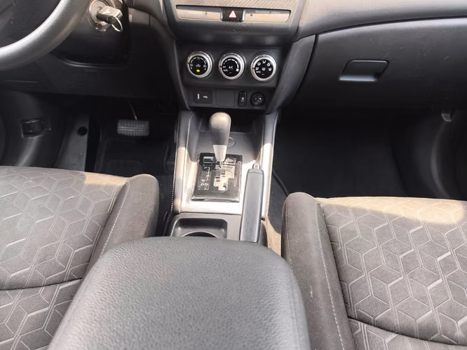 Mitsubishi Outlander Sport 2wd Modelo 2020 - Imagen 6