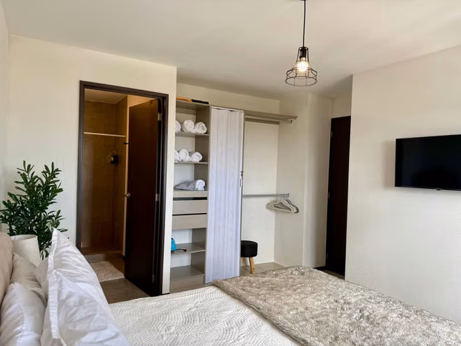 APARTAMENTO AMUEBLADO EN RENTA EN ZONA 11, PARQUE SAN JORGE - Imagen 4
