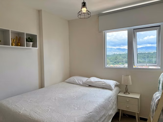 APARTAMENTO AMUEBLADO EN RENTA EN ZONA 11, PARQUE SAN JORGE - Imagen 9