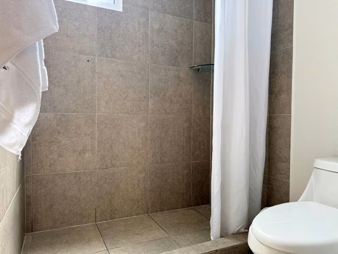 APARTAMENTO AMUEBLADO EN RENTA EN ZONA 11, PARQUE SAN JORGE - Imagen 13
