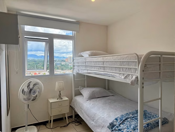 APARTAMENTO AMUEBLADO EN RENTA EN ZONA 11, PARQUE SAN JORGE - Imagen 12