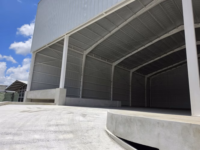 NAVE INDUSTRIAL EN RENTA CALZ ROOSEVELT ZONA 11 GT - Imagen 2