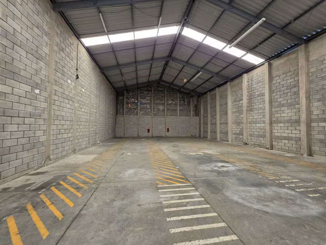 BODEGA EN RENTA EN ZONA 4 DE MIXCO EL NARANJO - Imagen 2