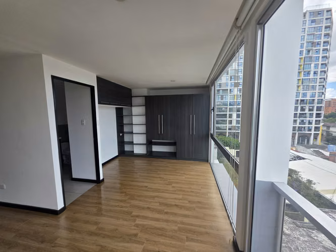 LINDO APARTAMENTO EN RENTA EN EDIFICIO 7-47 ZONA 4