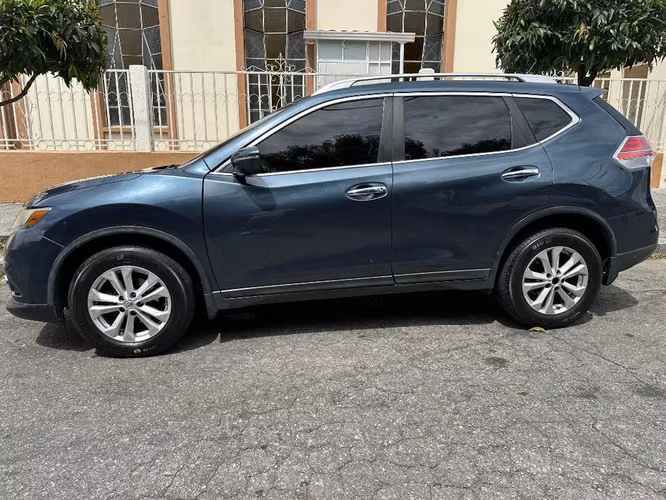 NISSAN ROGUÉ SV AWD M/14 - Imagen 5