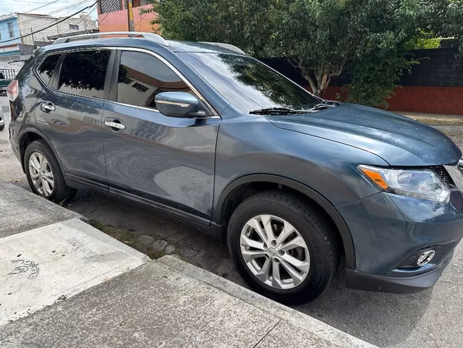 NISSAN ROGUÉ SV AWD M/14 - Imagen 4