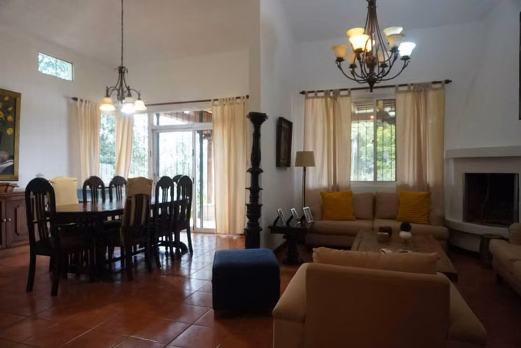 Casa de un Nivel | 1,226 Varas² de Terreno | Hacienda San Ángel | San José Pinula - Imagen 5
