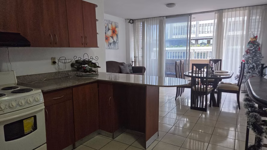  APARTAMENTO AMUEBLADO EN RENTA – ZONA 9 | Q5,000 CON PARQUEO