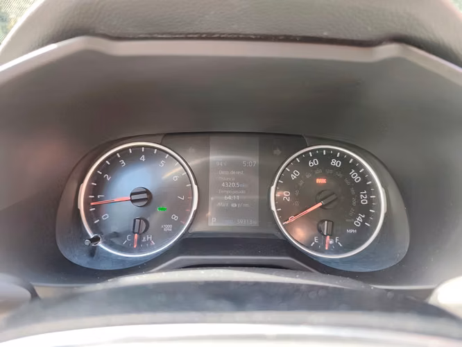 Toyota Rav4 Xle  Modelo 2020 - Imagen 7