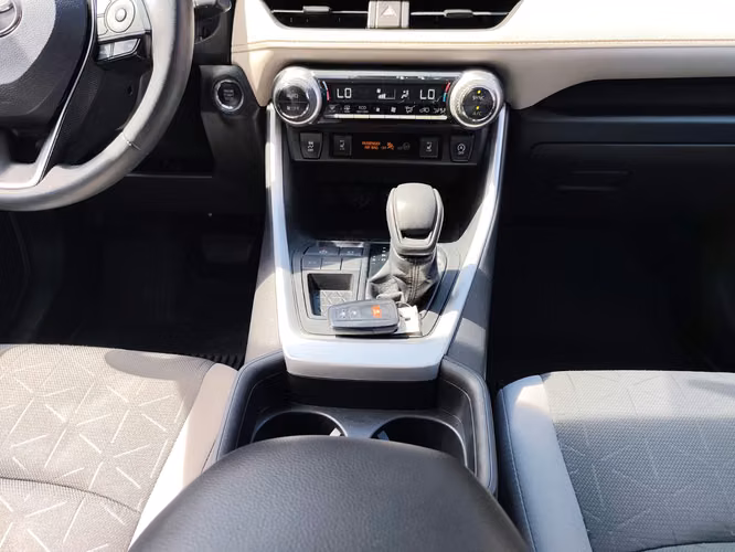 Toyota Rav4 Xle  Modelo 2020 - Imagen 6