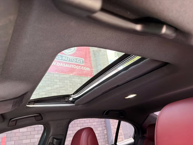 Mazda 3 Preferred Importado Modelo 2024 - Imagen 13