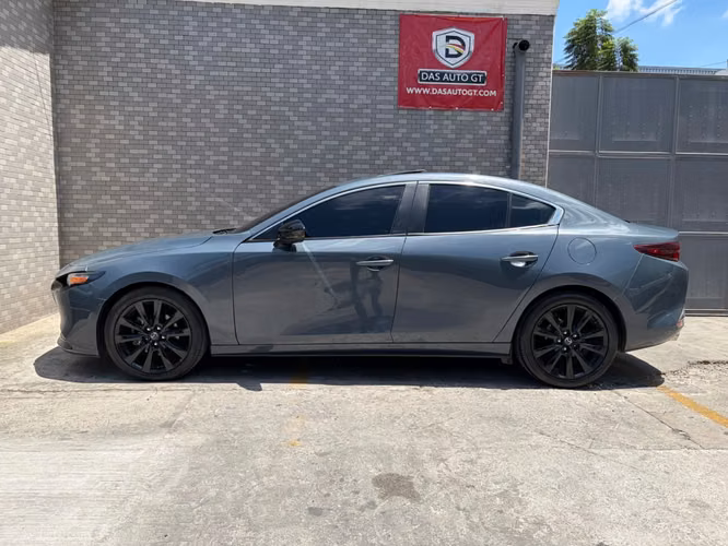 Mazda 3 Preferred Importado Modelo 2024 - Imagen 6