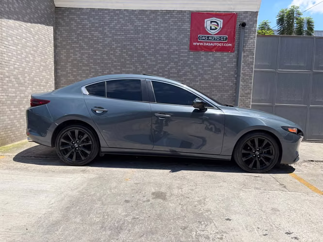 Mazda 3 Preferred Importado Modelo 2024 - Imagen 2