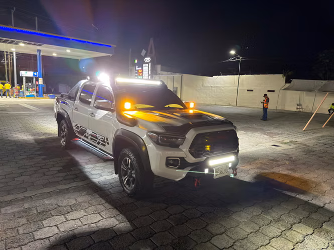 2017 TOYOTA TACOMA SR5 - Imagen 4
