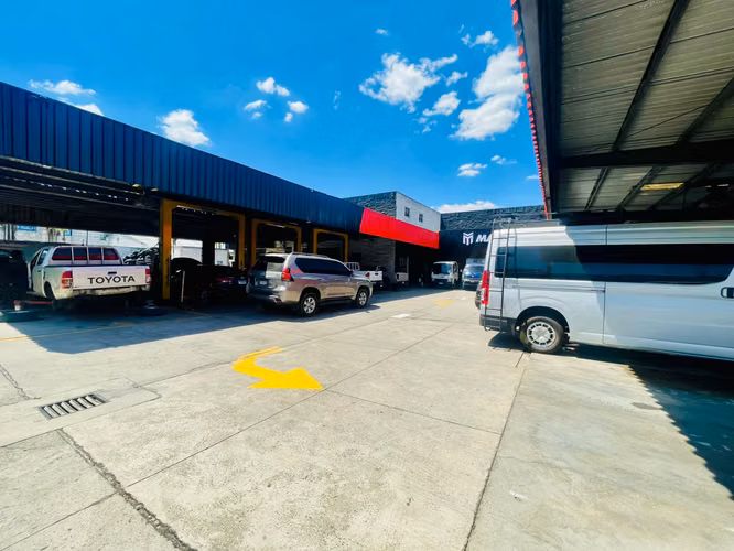OPORTUNIDAD DESARROLLADORES | 6,400 V² EN BOULEVARD PRINCIPAL | ESQUINA ESTRATÉGICA SAN CRISTÓBAL PV - Imagen 2