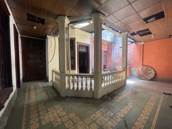 Propiedad Comercial en Zona 1 | 2 Niveles + Terraza | 9 Ambientes | PV - Imagen 13
