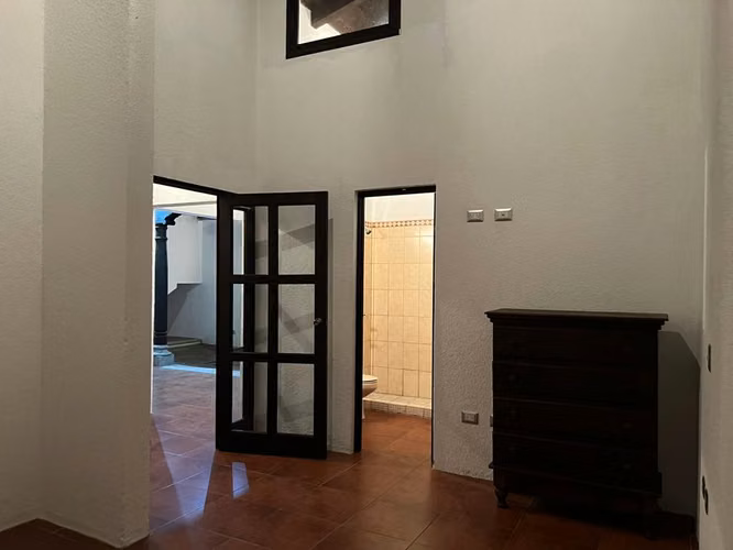 Casa en Venta en Antigua Guatemala | 330 m² | A 5 Min del Estadio Pensativo | Bella Vista pv - Imagen 9