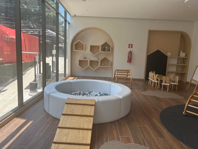 Apartamento Nuevo en Atarah Zona 10 | Balcón y Amenidades Premium pv